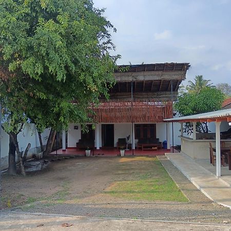 One More Day Hostel Weligama Exterior photo